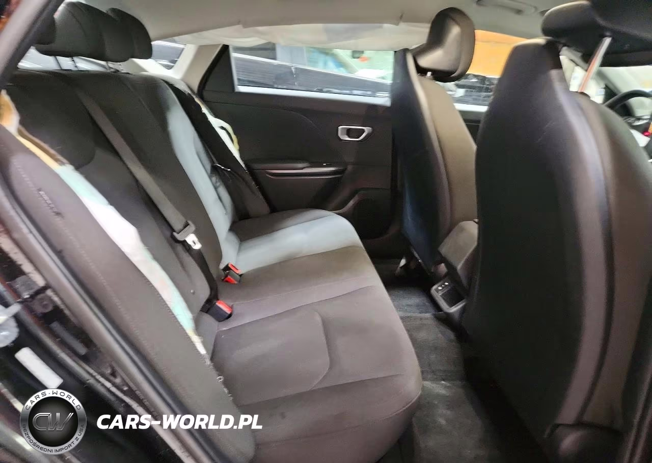 2026 Kia K4 Lxs VIN:3KPFT4DE7TE322077 - 10