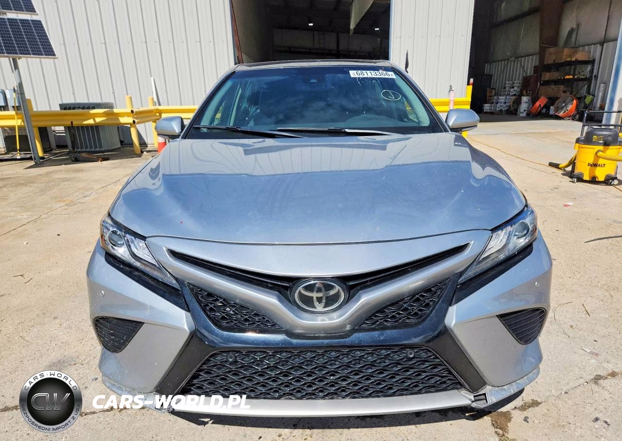 2018 Toyota Camry Xse VIN:4T1B61HK2JU106863 - 5