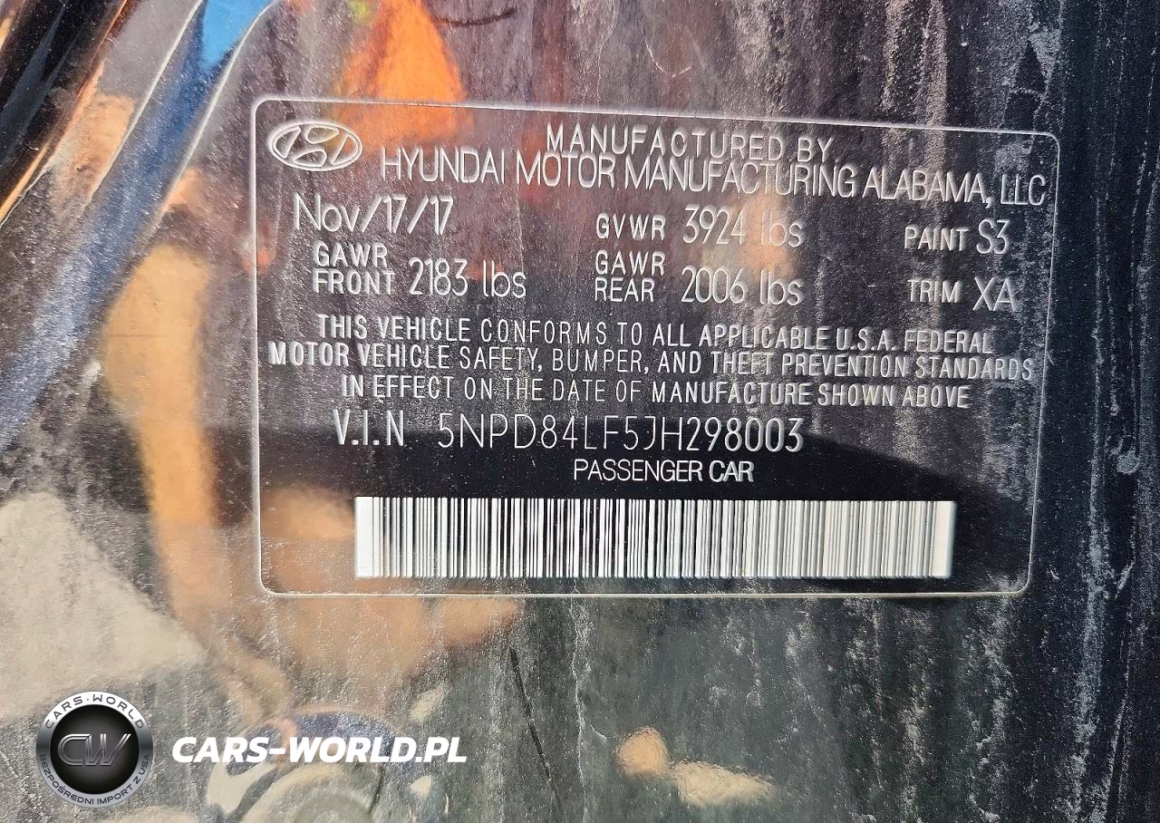 2018 Hyundai Elantra Value Edition VIN:5NPD84LF5JH298003 - 12