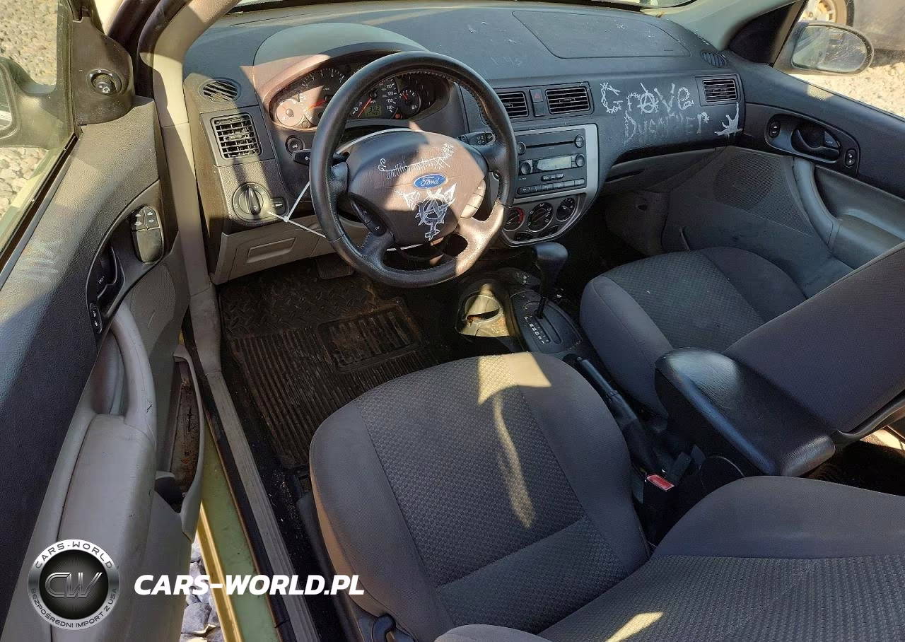 2007 Ford Focus Zx3 VIN:1FAHP31N37W233670 - 8