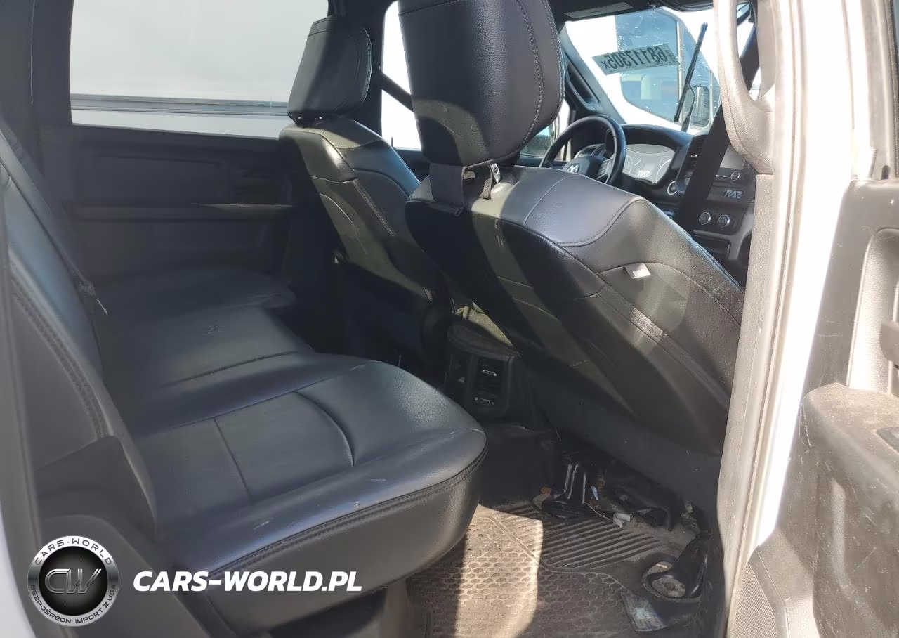 2022 Ram 2500 Tradesman VIN:3C6UR4CJ6NG270590 - 11