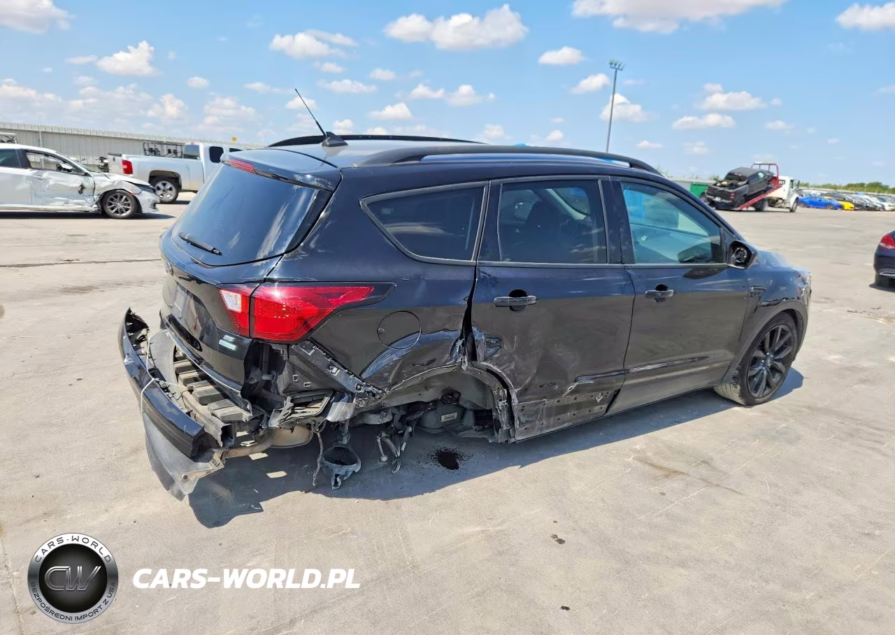 2019 Ford Escape Se VIN:1FMCU0GD4KUB64031 - 3