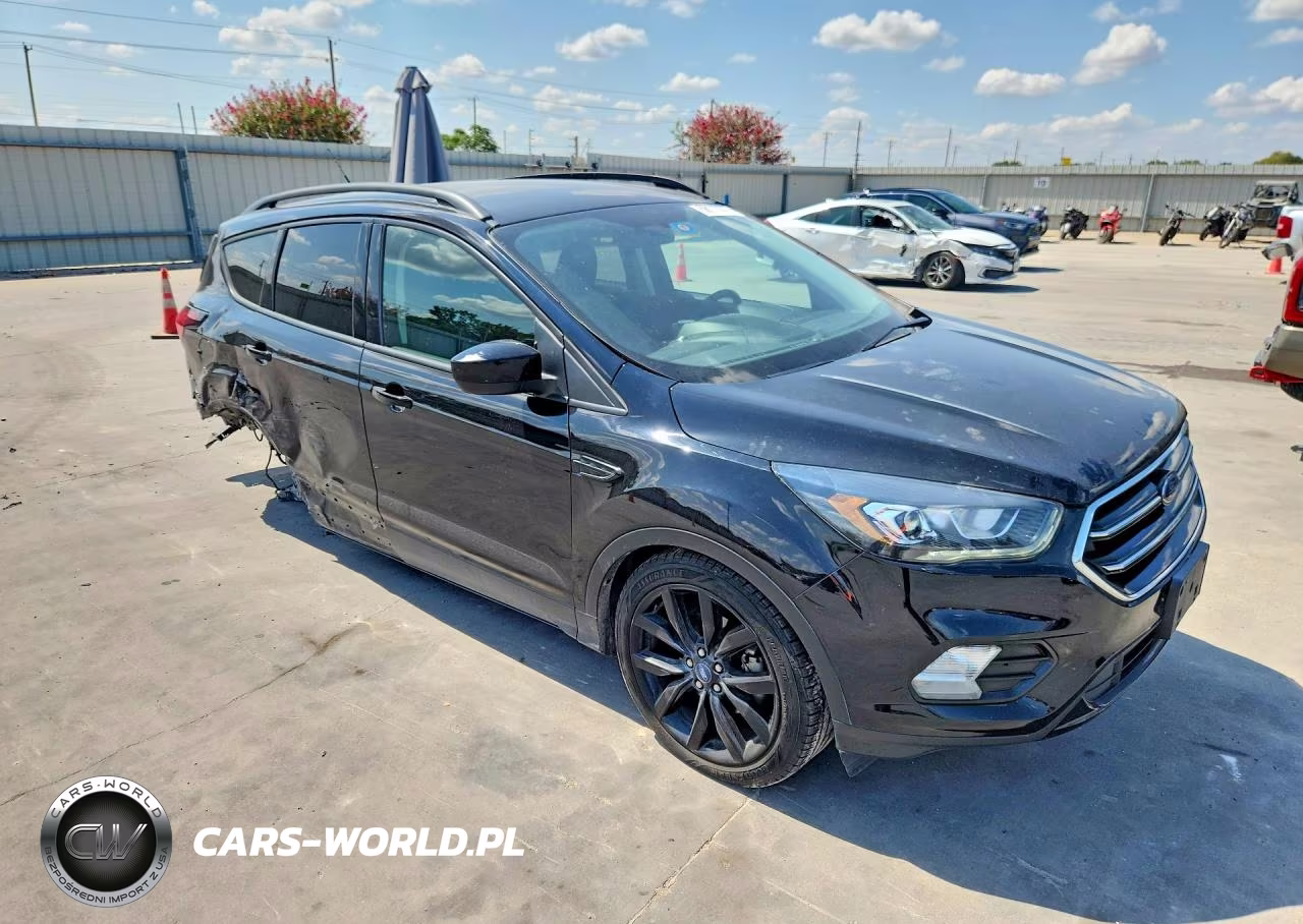 2019 Ford Escape Se VIN:1FMCU0GD4KUB64031 - 4