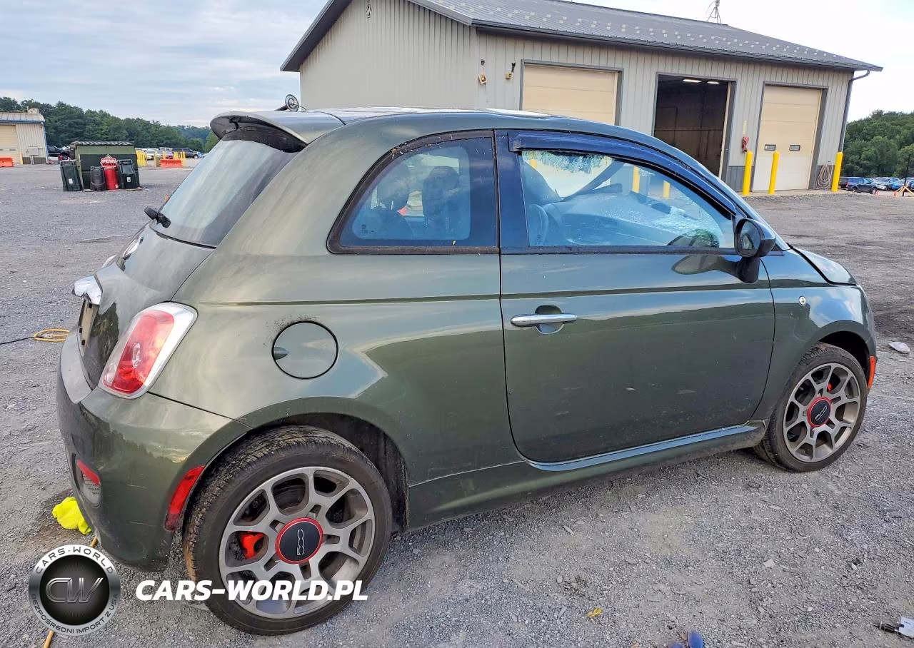2015 Fiat 500 Sport VIN:3C3CFFBRXFT579783 - 3