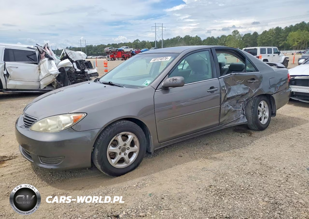 2005 Toyota Camry Le