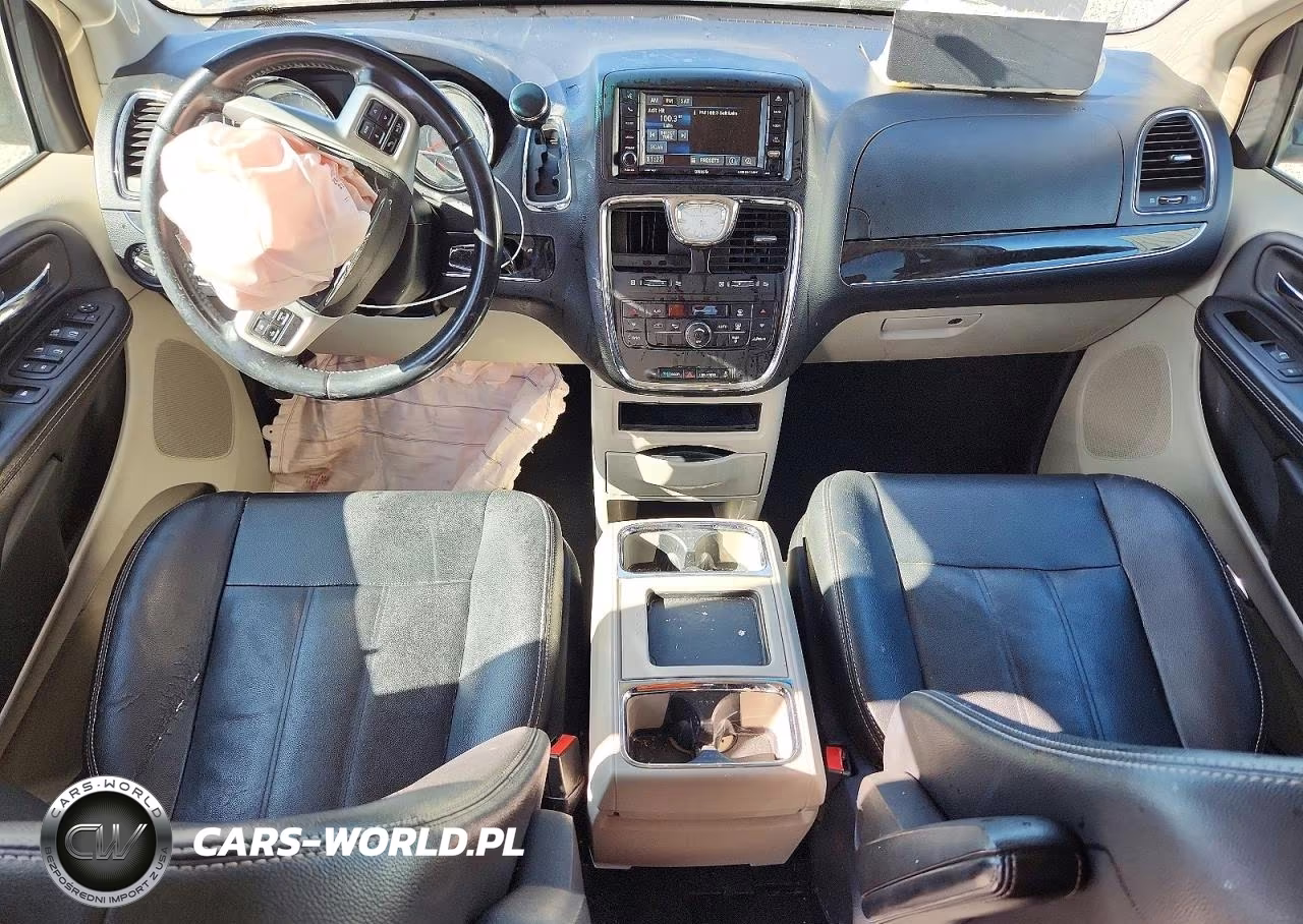 2016 Chrysler Town & Country Touring VIN:2C4RC1BG6GR301418 - 8