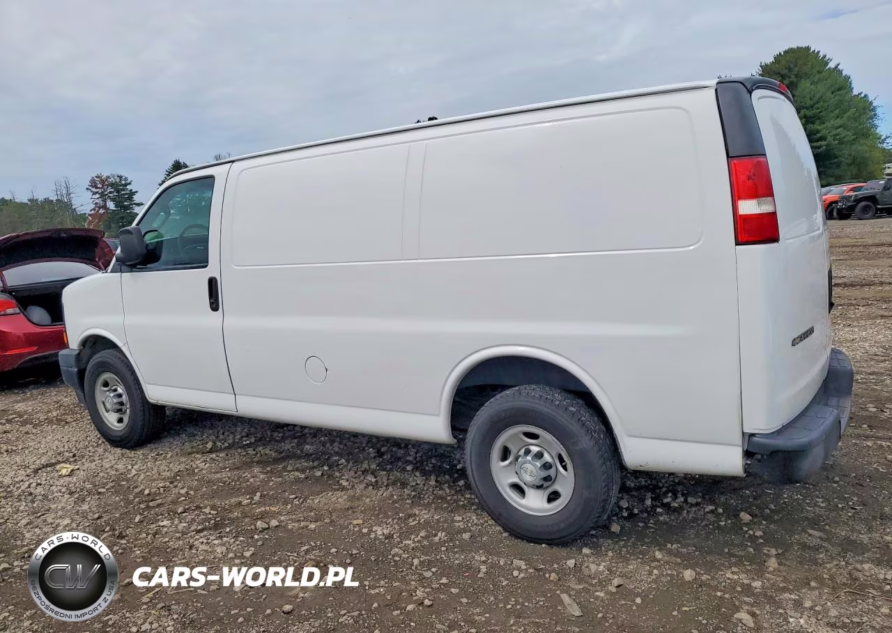 2017 Chevrolet Express 3500 Cargo Delivery Van VIN:1GCZGGFG7H1139533 - 2
