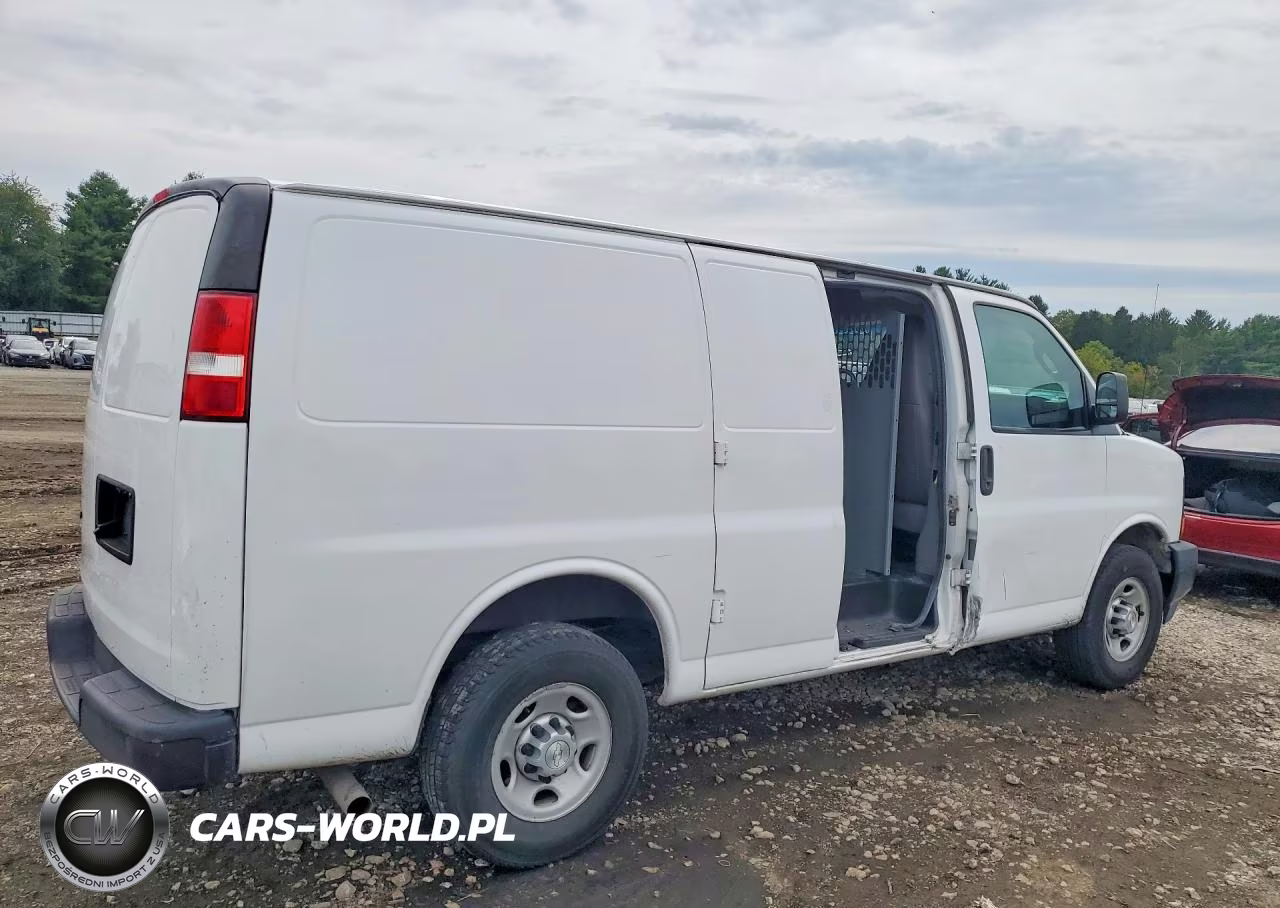 2017 Chevrolet Express 3500 Cargo Delivery Van VIN:1GCZGGFG7H1139533 - 3