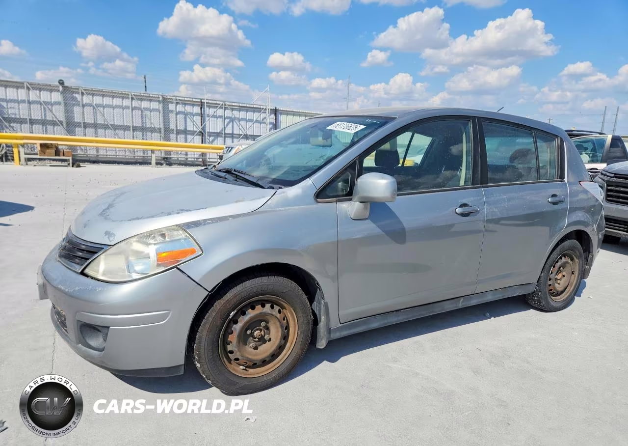 2010 Nissan Versa 1.8 S