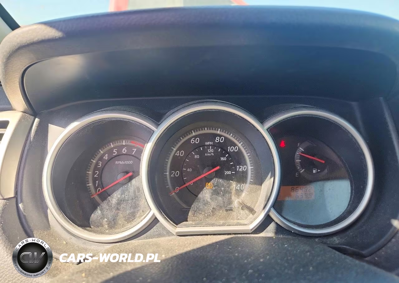 2010 Nissan Versa 1.8 S VIN:3N1BC1CP1AL438113 - 9