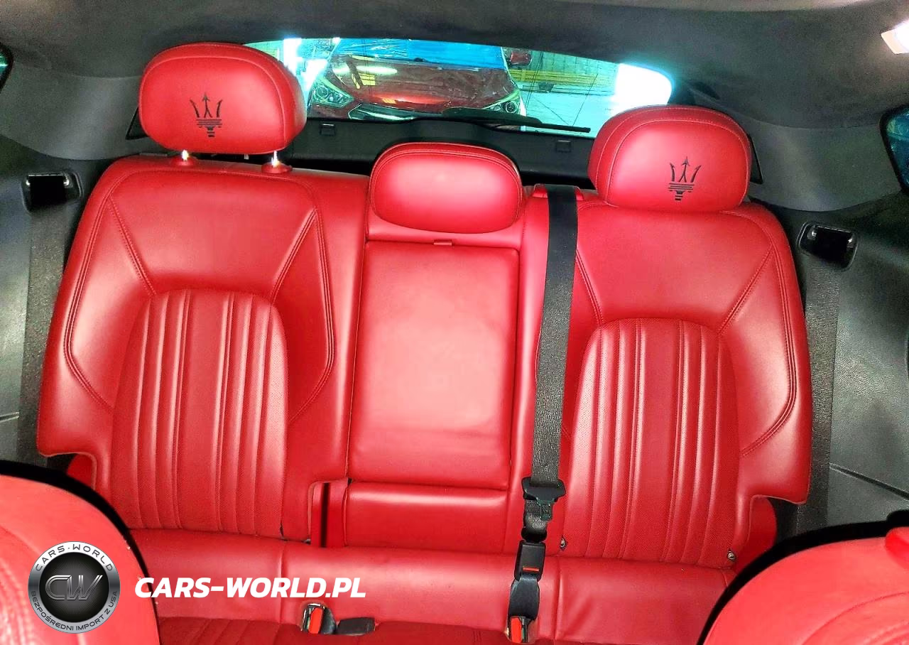 2022 Maserati Levante Base VIN:ZN661XUA4NX383747 - 10