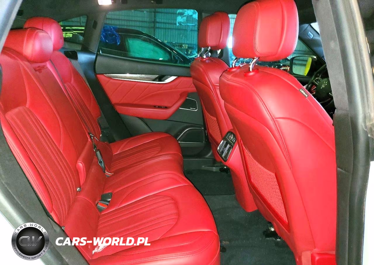 2022 Maserati Levante Base VIN:ZN661XUA4NX383747 - 11