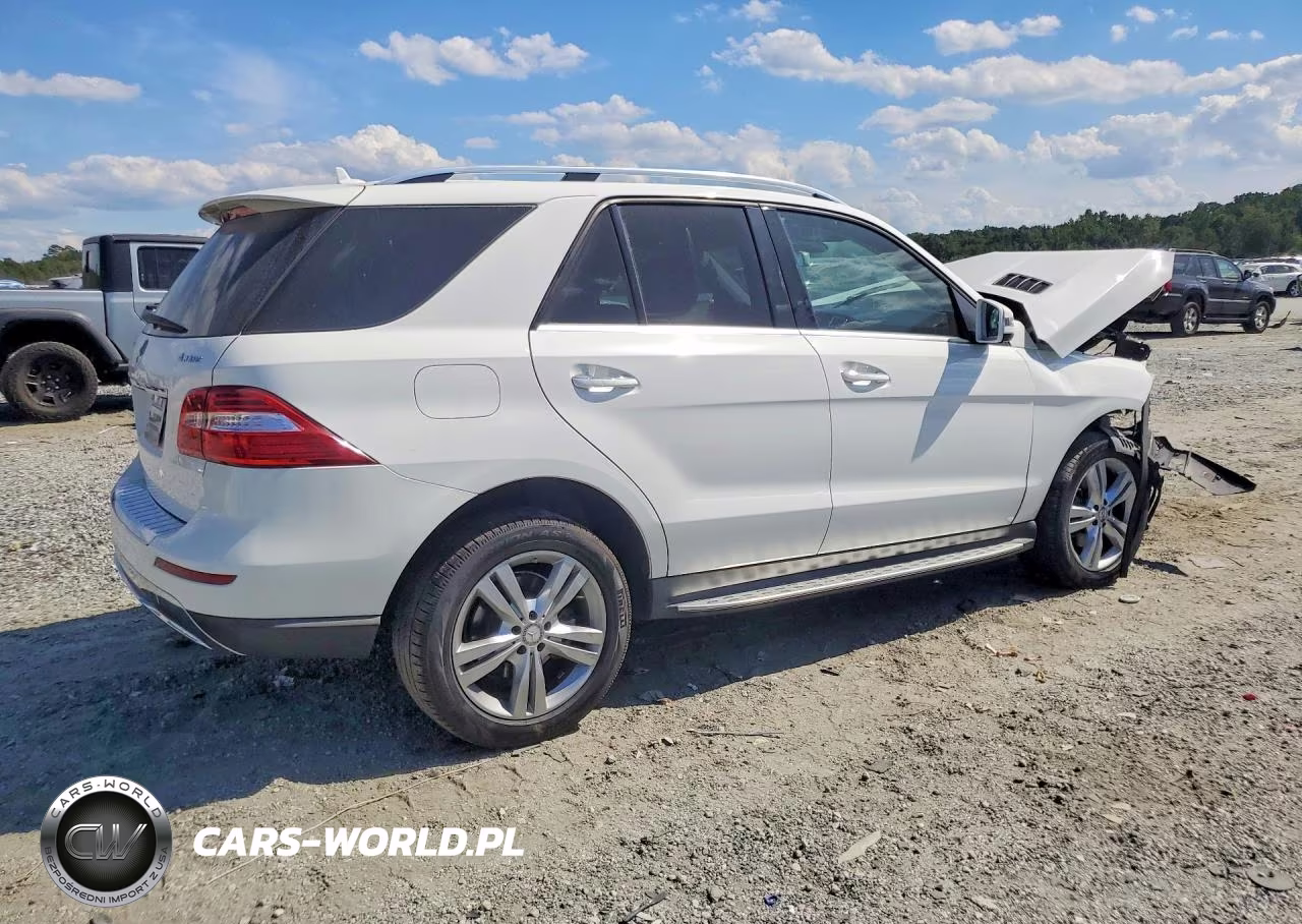 2015 Mercedes-Benz Ml 350 4Matic VIN:4JGDA5HB5FA484702 - 3