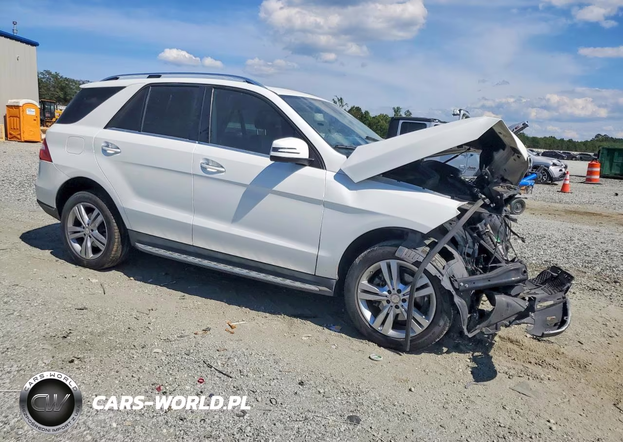 2015 Mercedes-Benz Ml 350 4Matic VIN:4JGDA5HB5FA484702 - 4
