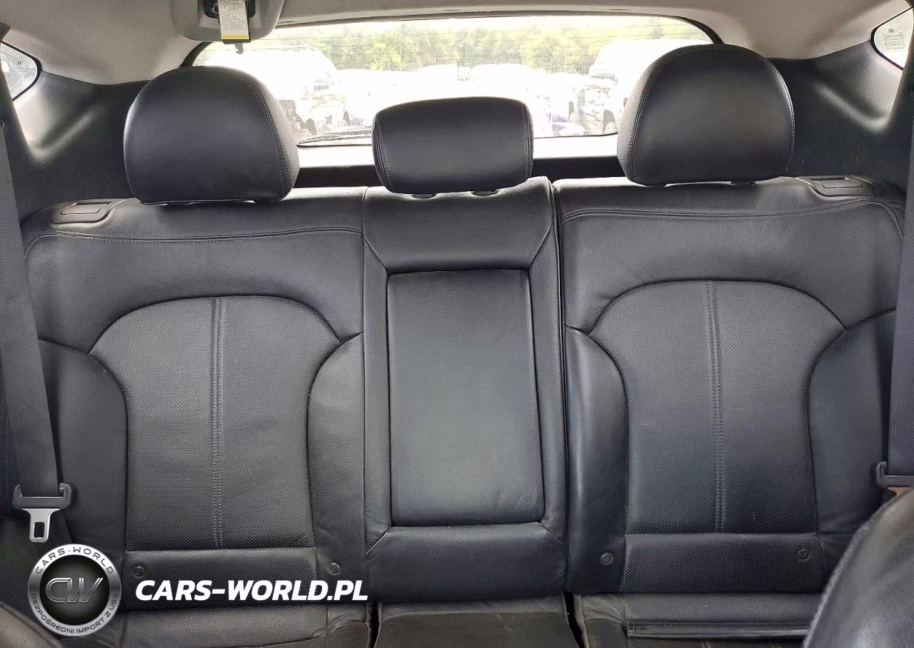 2010 Hyundai Tucson Limited VIN:KM8JUCAC3AU024883 - 10