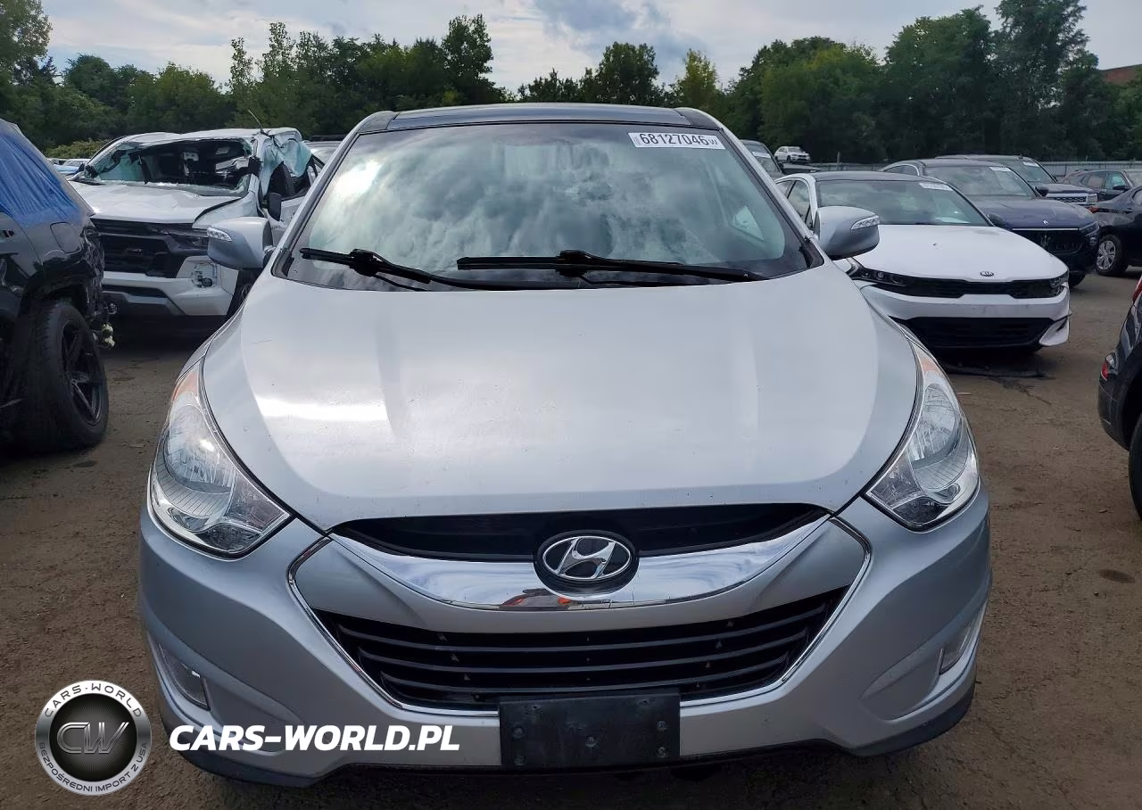 2010 Hyundai Tucson Limited VIN:KM8JUCAC3AU024883 - 5