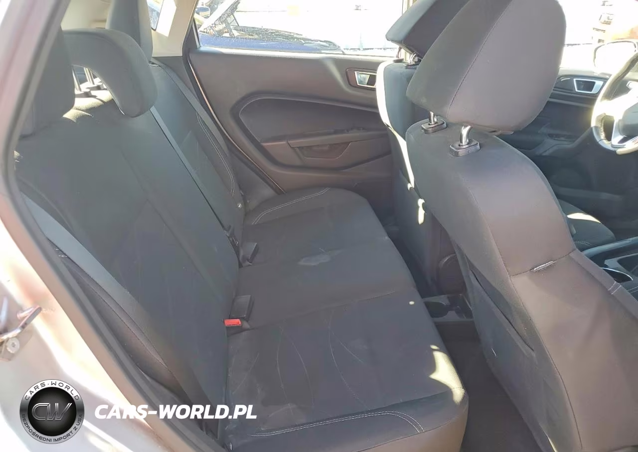 2015 Ford Fiesta Se VIN:3FADP4EJ1FM217302 - 10