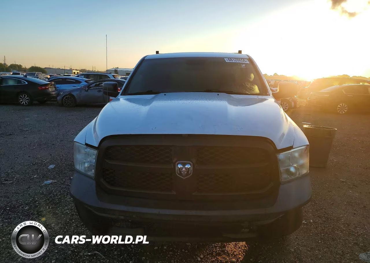 2019 Ram 1500 Classic Tradesman VIN:3C6JR6DG1KG503871 - 5