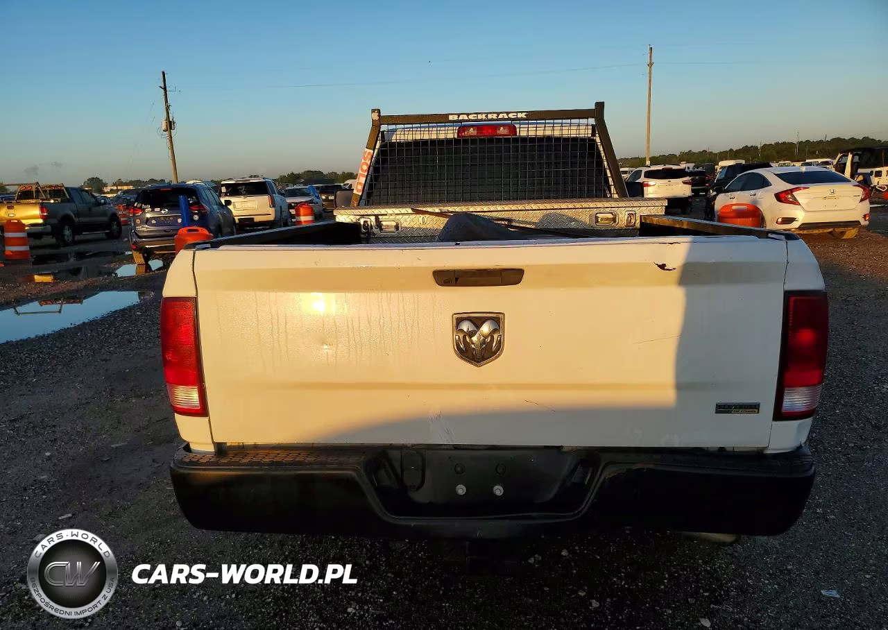 2019 Ram 1500 Classic Tradesman VIN:3C6JR6DG1KG503871 - 6