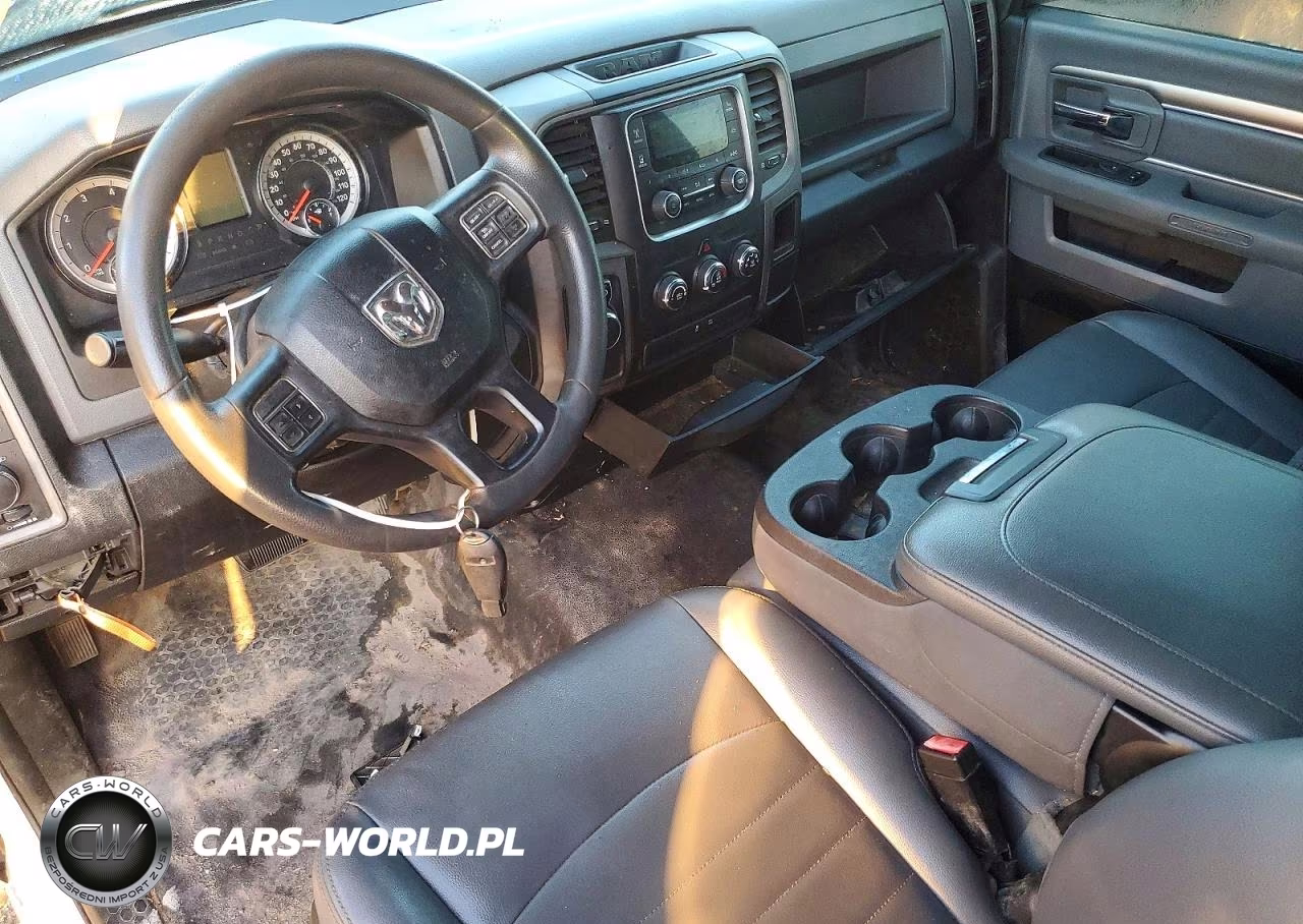 2019 Ram 1500 Classic Tradesman VIN:3C6JR6DG1KG503871 - 8