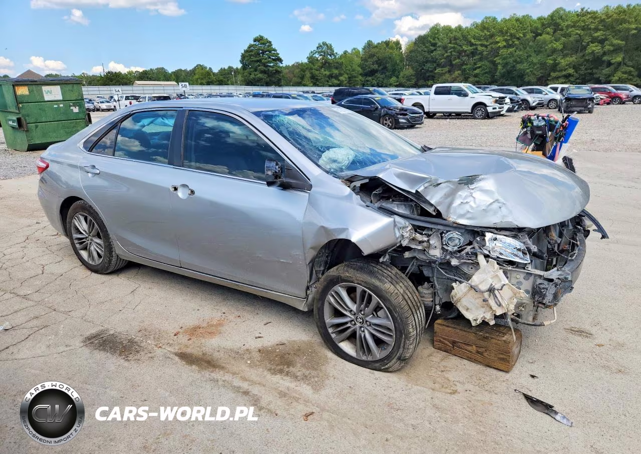 2016 Toyota Camry Se VIN:4T1BF1FK4GU118217 - 4