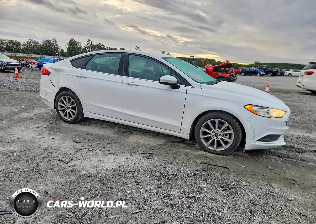 2017 Ford Fusion Se Hybrid VIN:3FA6P0LUXHR385203 - 4