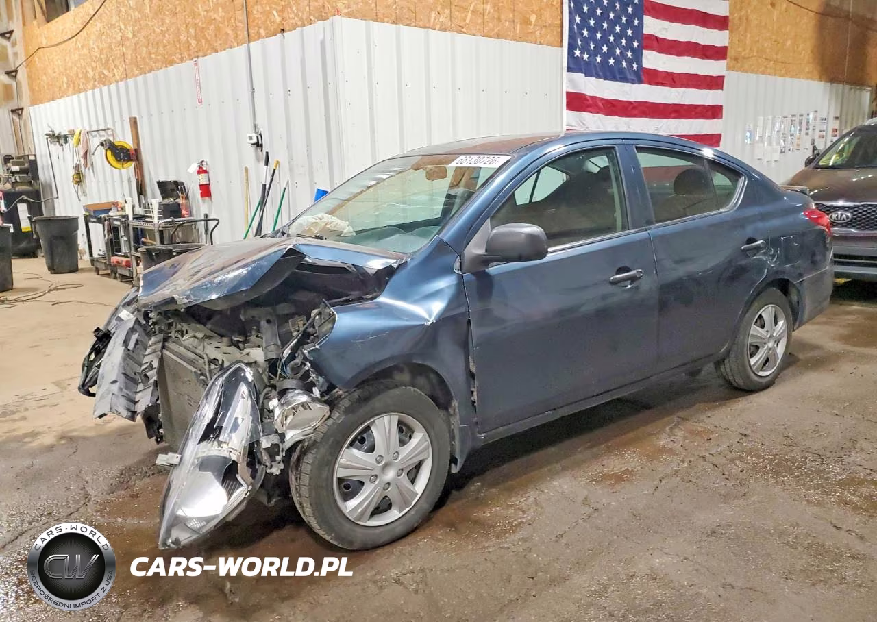 2015 Nissan Versa 1.6 S Plus