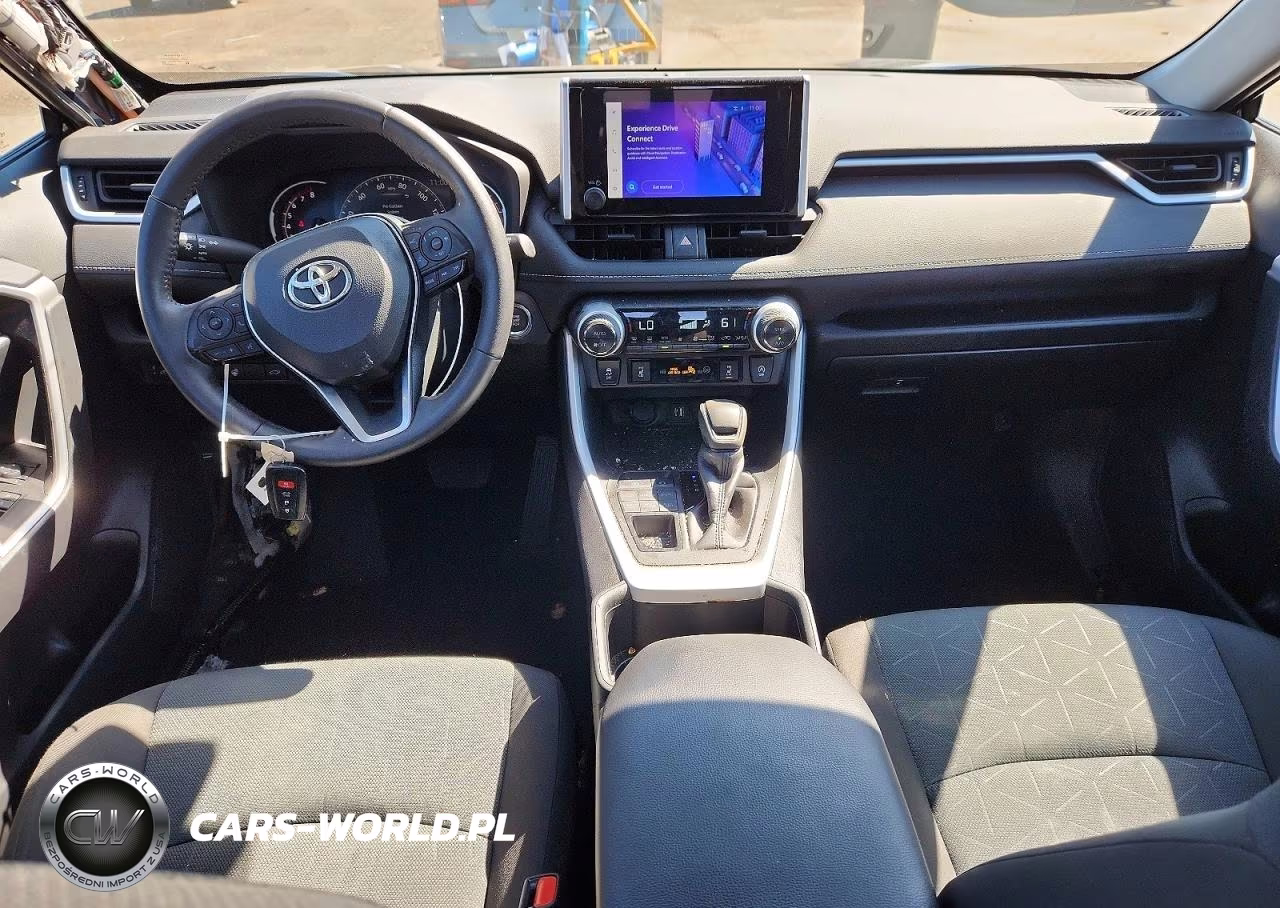 2024 Toyota Rav4 Xle VIN:2T3P1RFV1RW465091 - 8