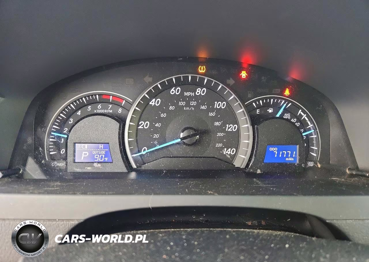 2014 Toyota Camry Le VIN:4T4BF1FK8ER363749 - 9