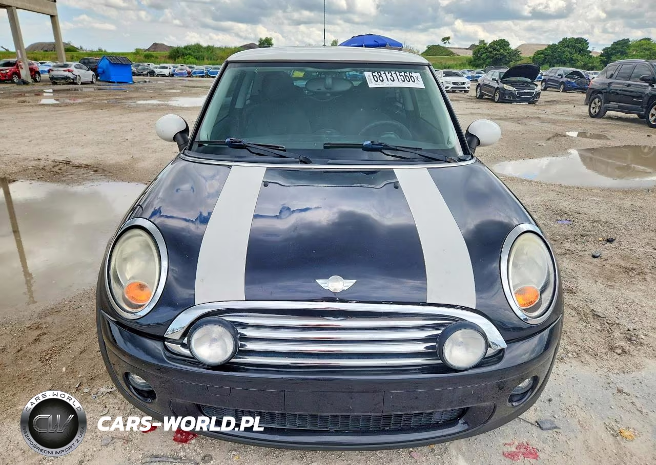 2008 Mini Cooper VIN:WMWMF33558TT65774 - 5
