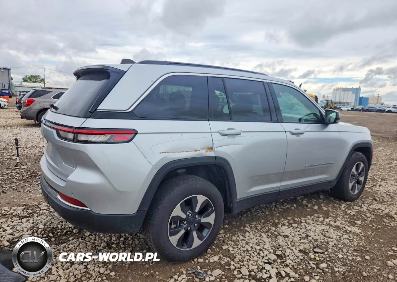 2024 Jeep Grand Cherokee Limited 4Xe VIN:1C4RJYB68RC117468 - 3