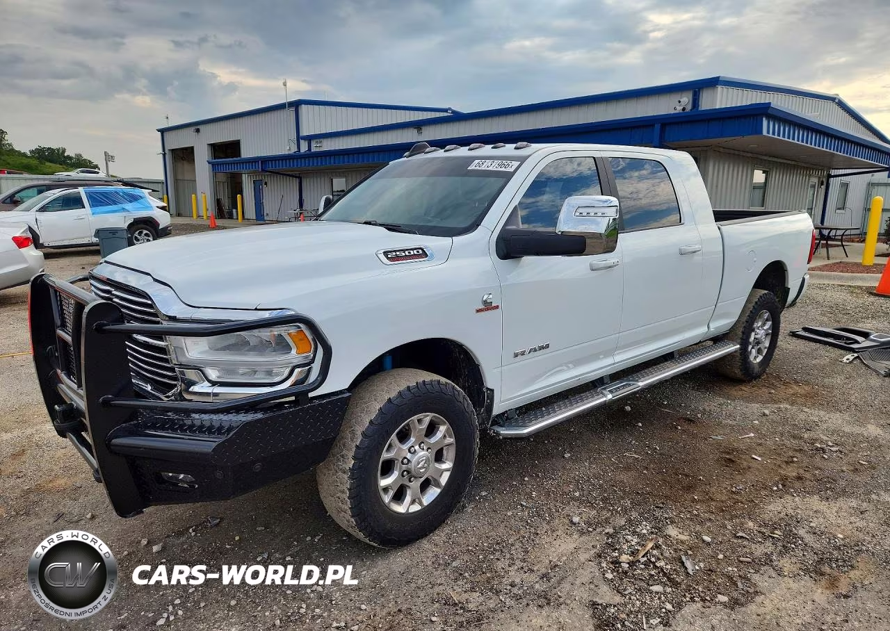 2024 Ram 2500 Laramie VIN:3C6UR5NL7RG141820 - 1