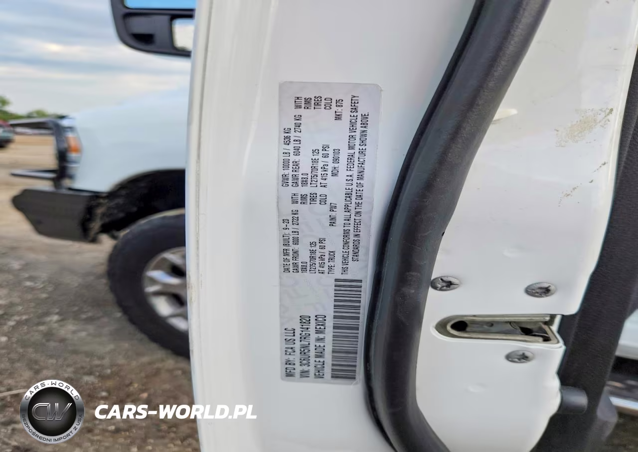 2024 Ram 2500 Laramie VIN:3C6UR5NL7RG141820 - 13