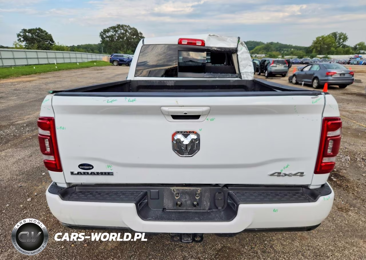 2024 Ram 2500 Laramie VIN:3C6UR5NL7RG141820 - 6
