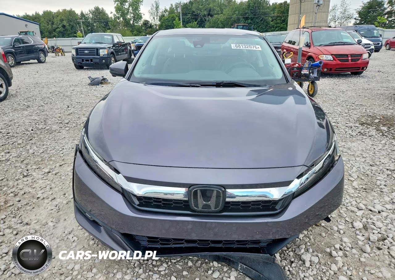 2018 Honda Clarity VIN:JHMZC5F12JC018042 - 5