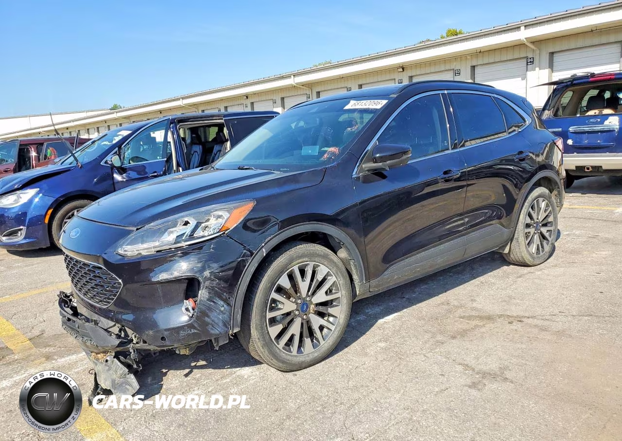 2020 Ford Escape Titanium – zdjęcie 1 z 13