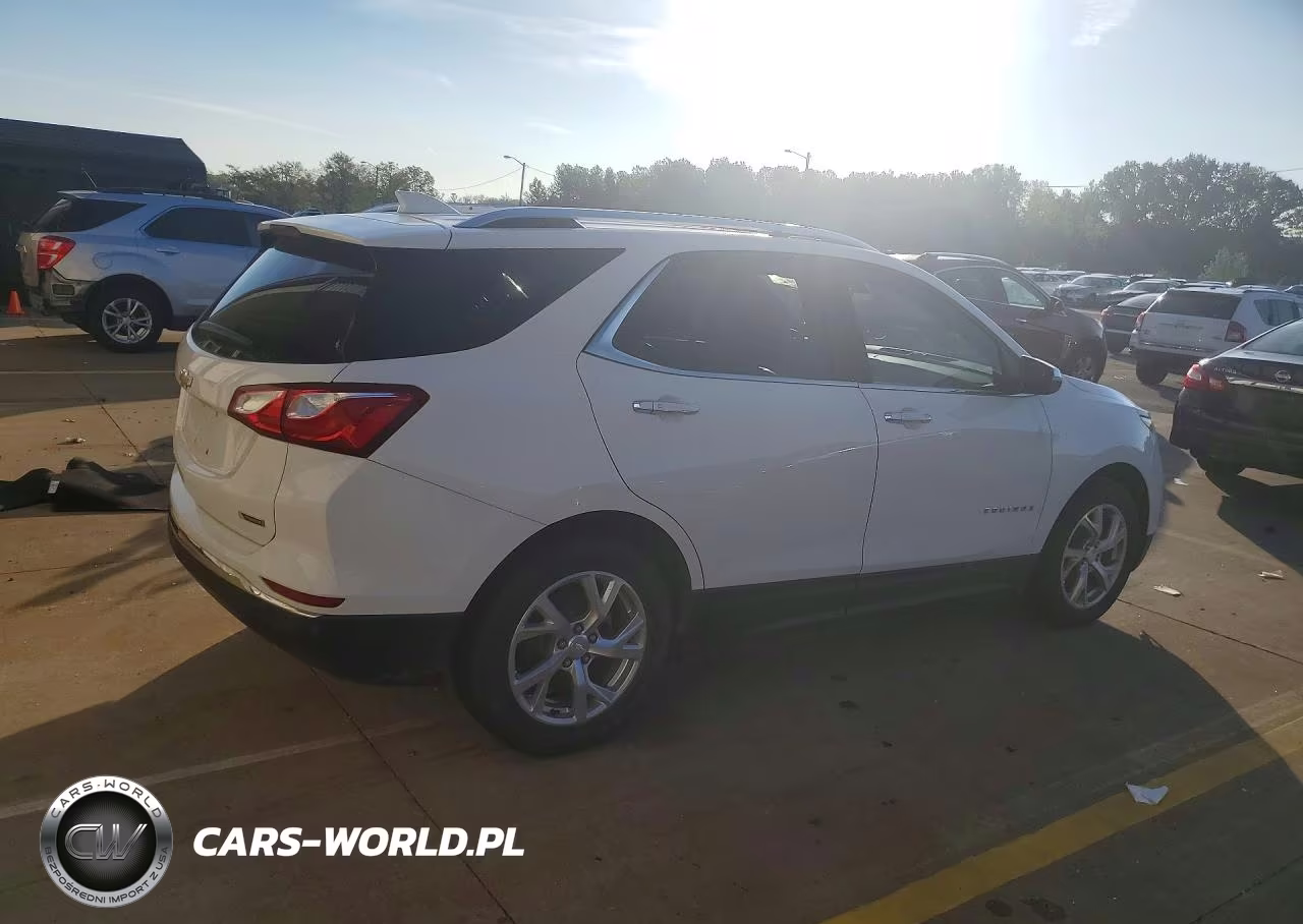 2018 Chevrolet Equinox Premier VIN:3GNAXPEU2JS547504 - 3