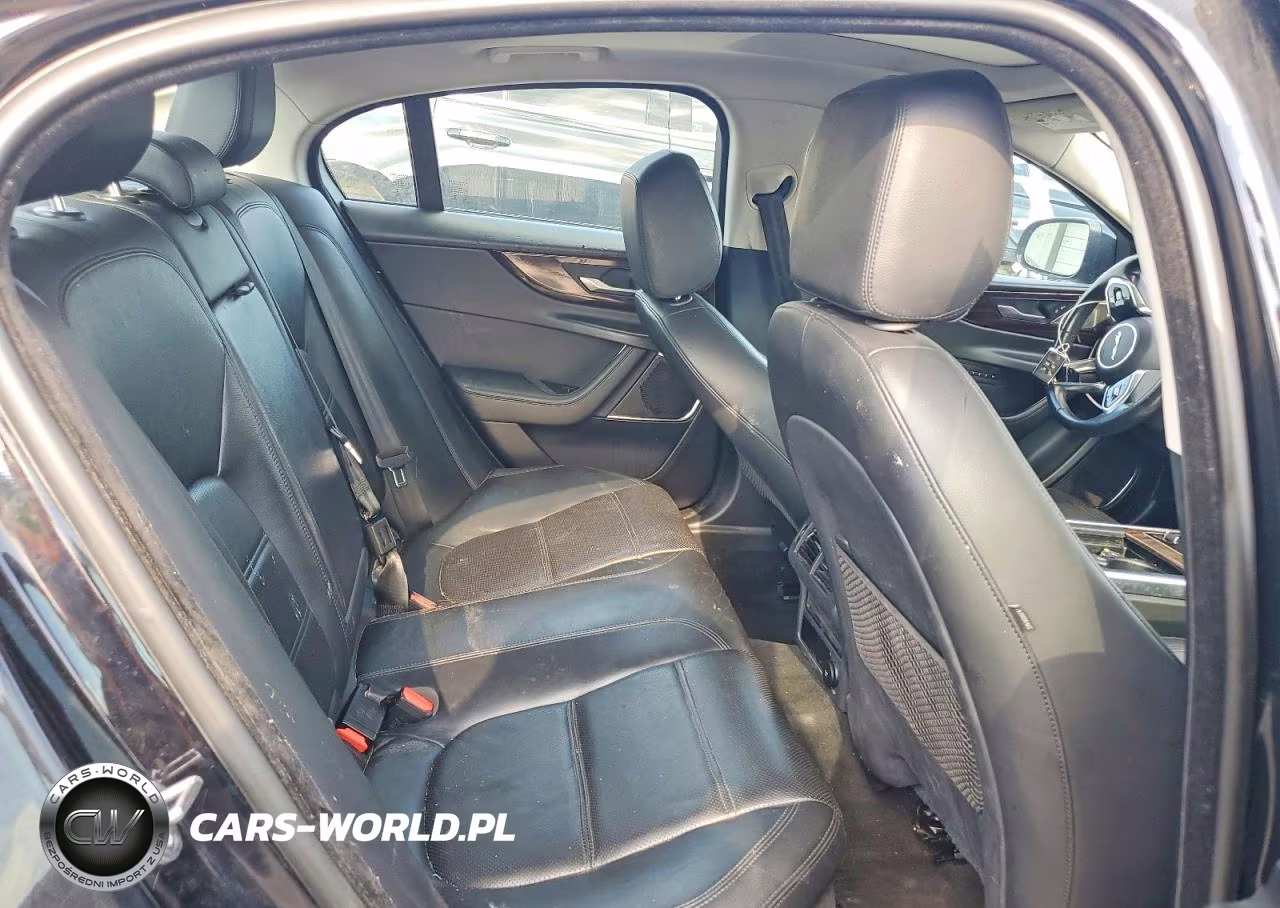 2020 Jaguar Xe S VIN:SAJAJ4FX4LCP63558 - 10
