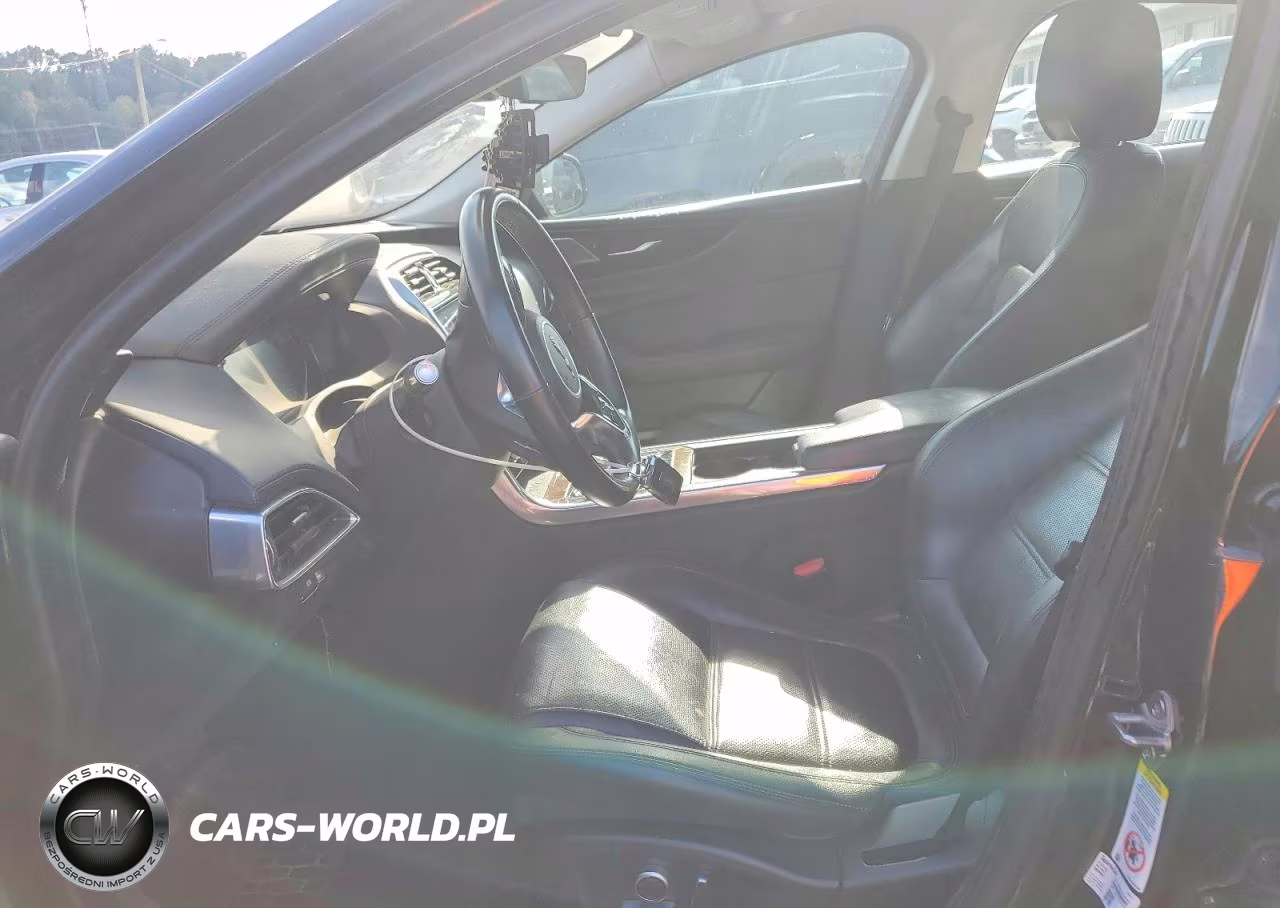 2020 Jaguar Xe S VIN:SAJAJ4FX4LCP63558 - 7