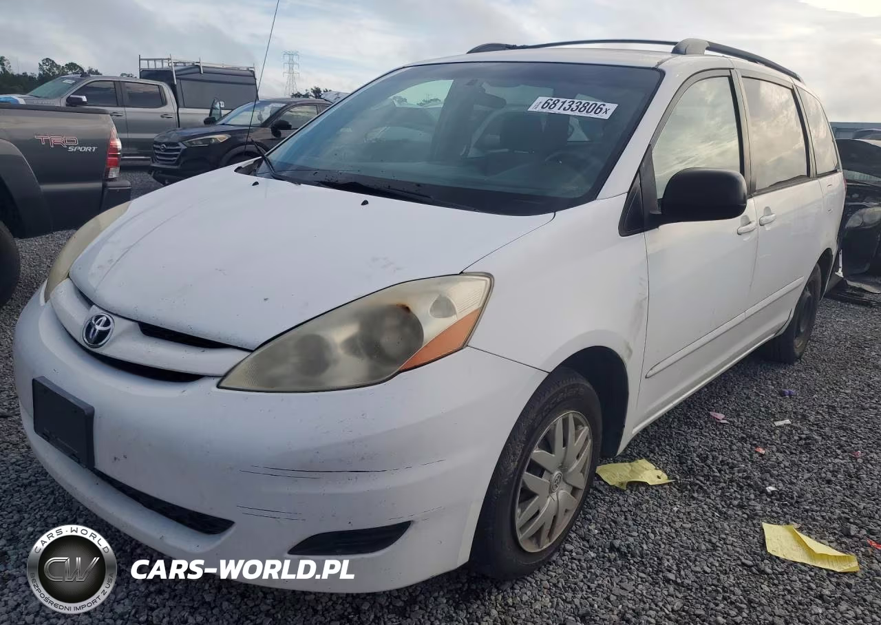 2008 Toyota Sienna Le 8-Passenger