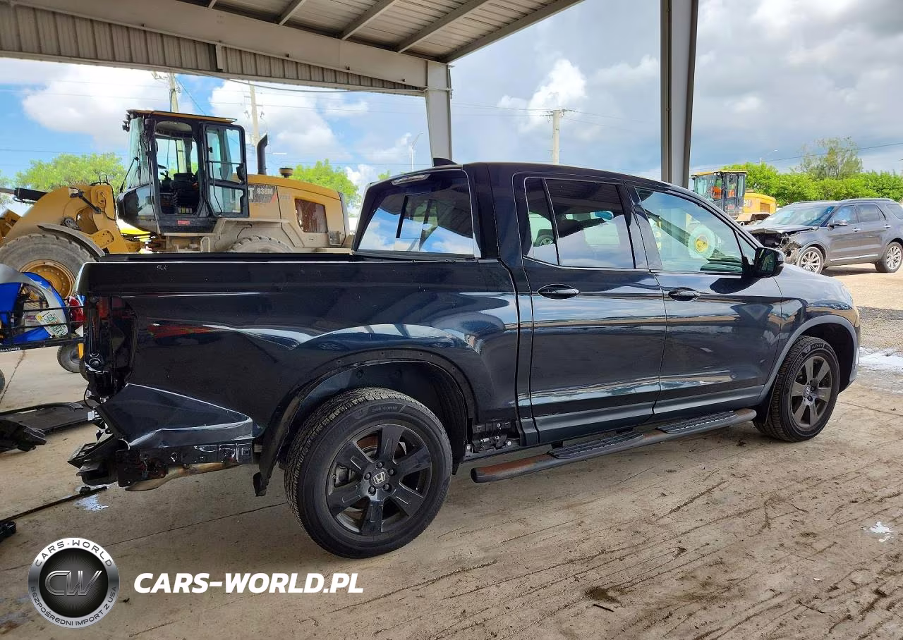 2020 Honda Ridgeline Black Edition VIN:5FPYK3F82LB012191 - 3