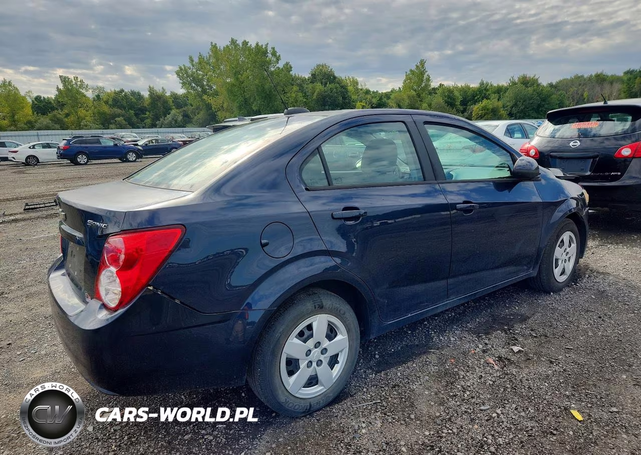 2016 Chevrolet Sonic Ls VIN:1G1JA5SG0G4154647 - 3