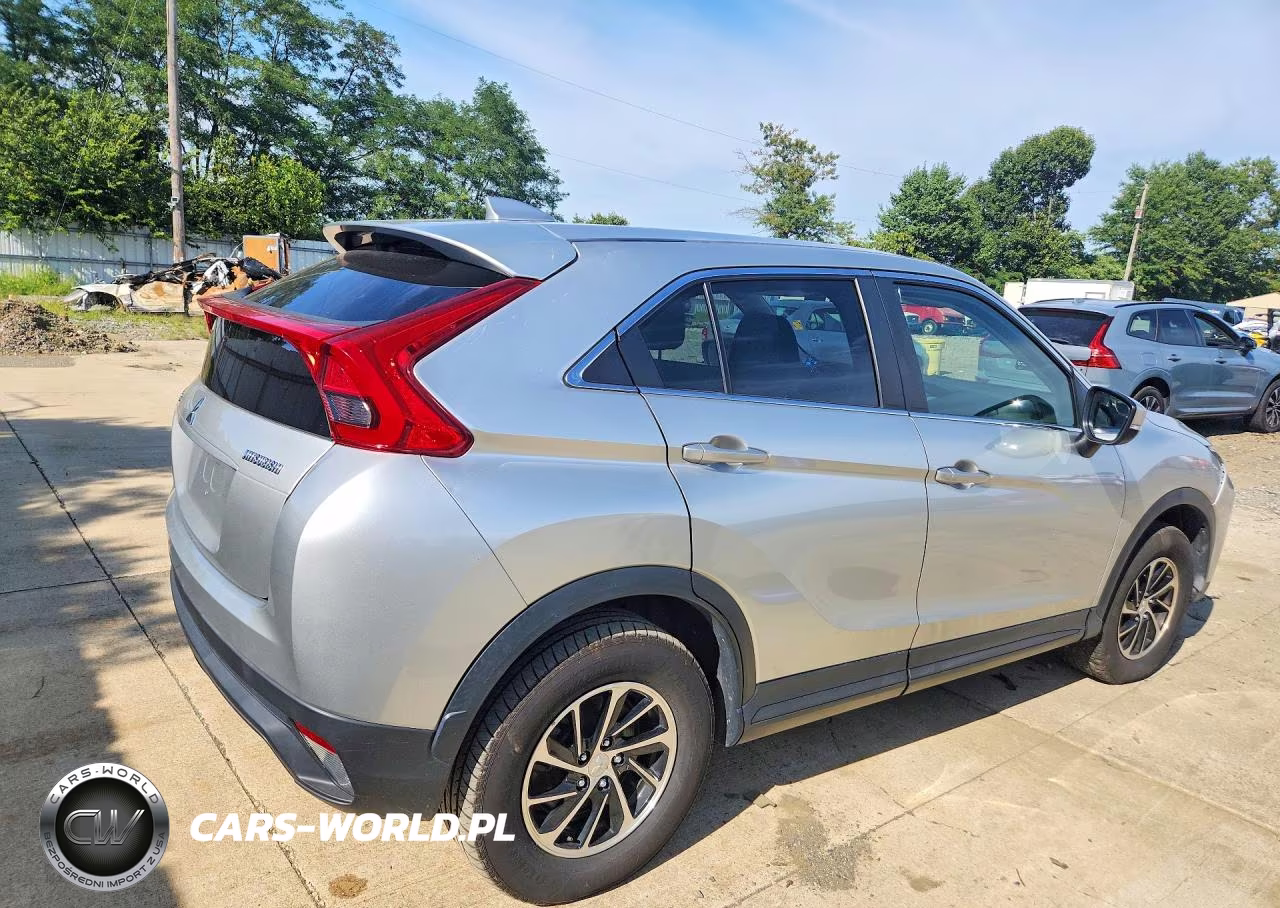 2020 Mitsubishi Eclipse Cross Es VIN:JA4AT3AA0LZ028931 - 3