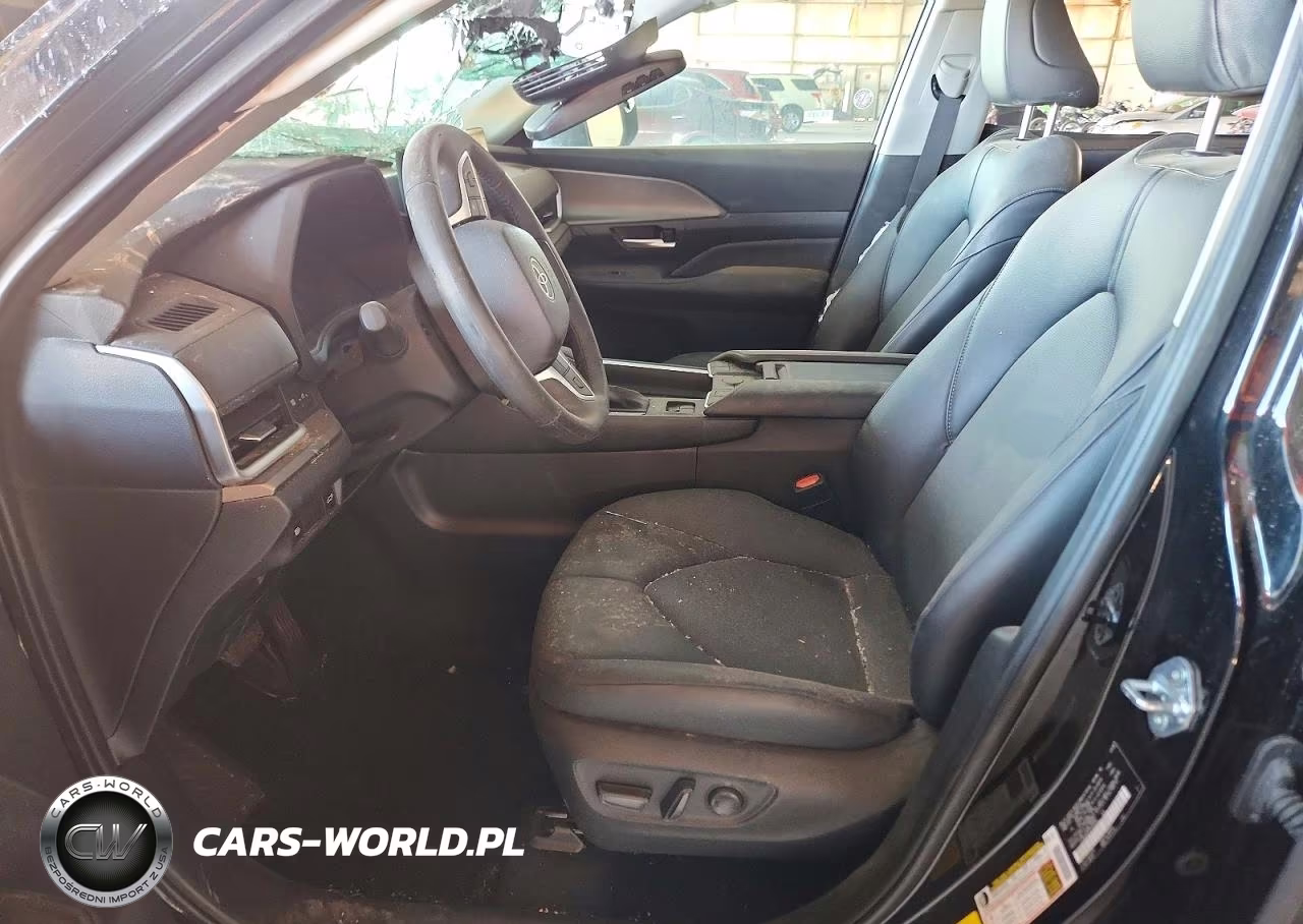 2026 Toyota Grand Highlander Xle VIN:5TDAAAA5XTS040783 - 7