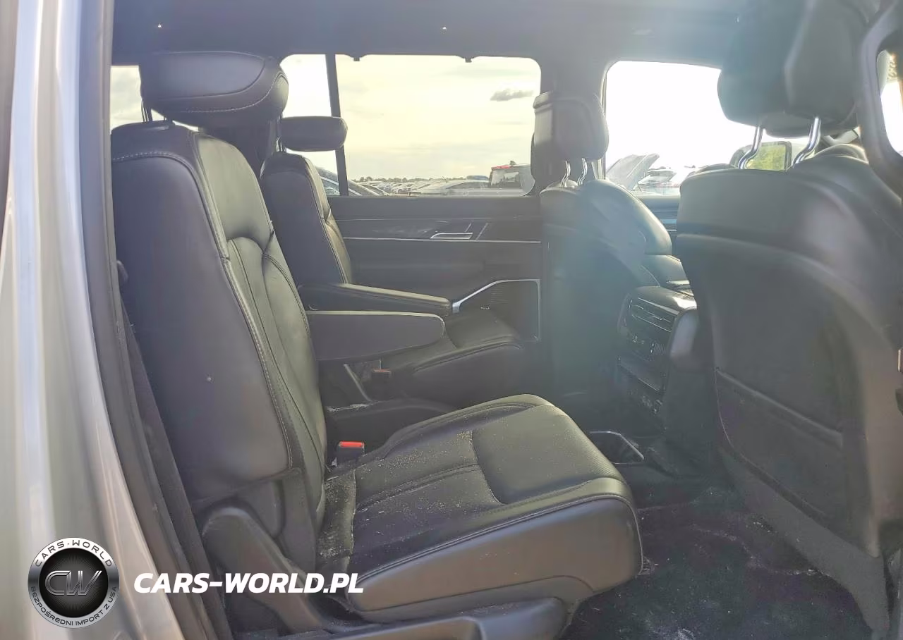 2022 Jeep Wagoneer Series Iii VIN:1C4SJVDT1NS108517 - 11