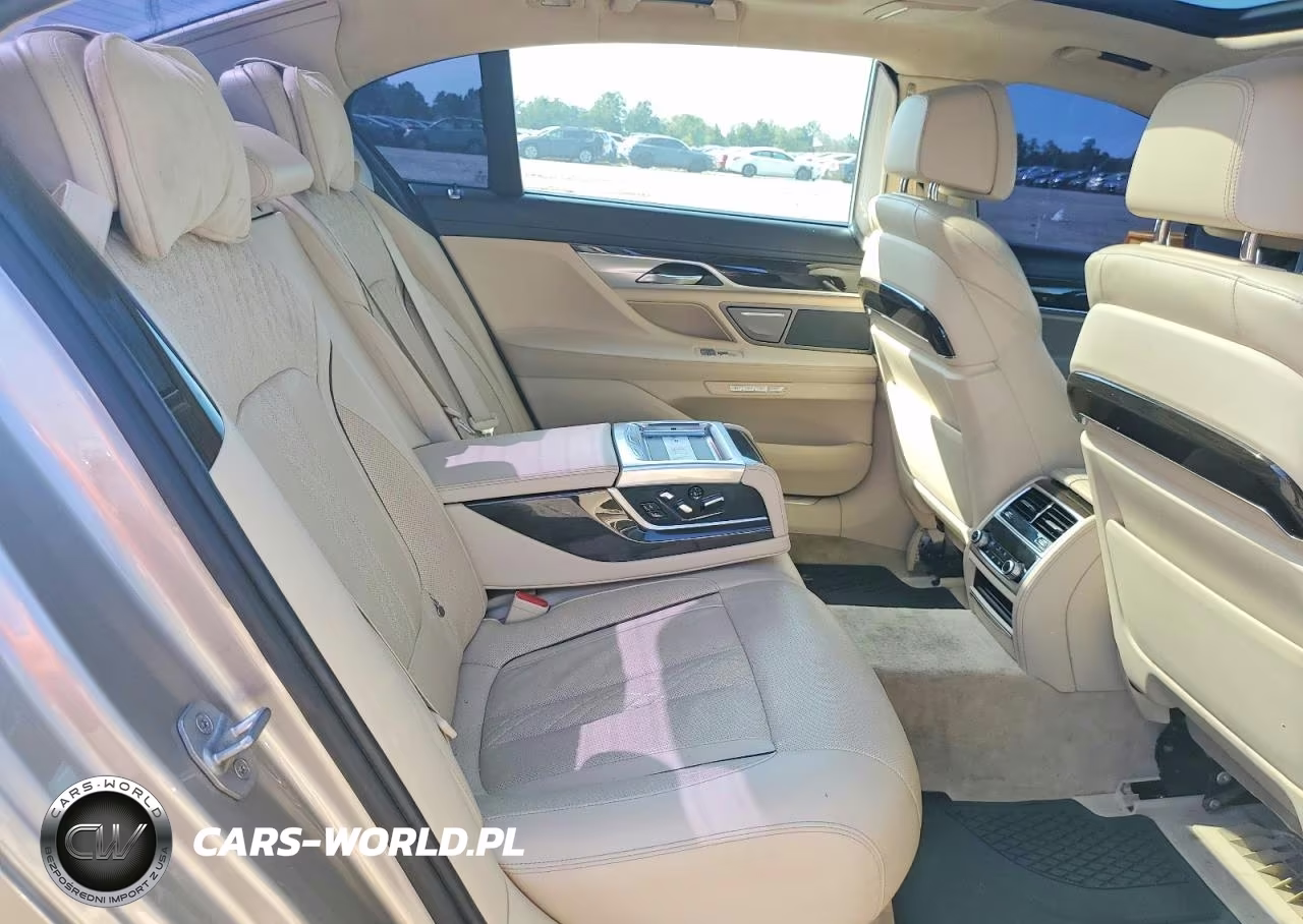 2016 BMW 750 Xi VIN:WBA7F2C53GG418258 - 10