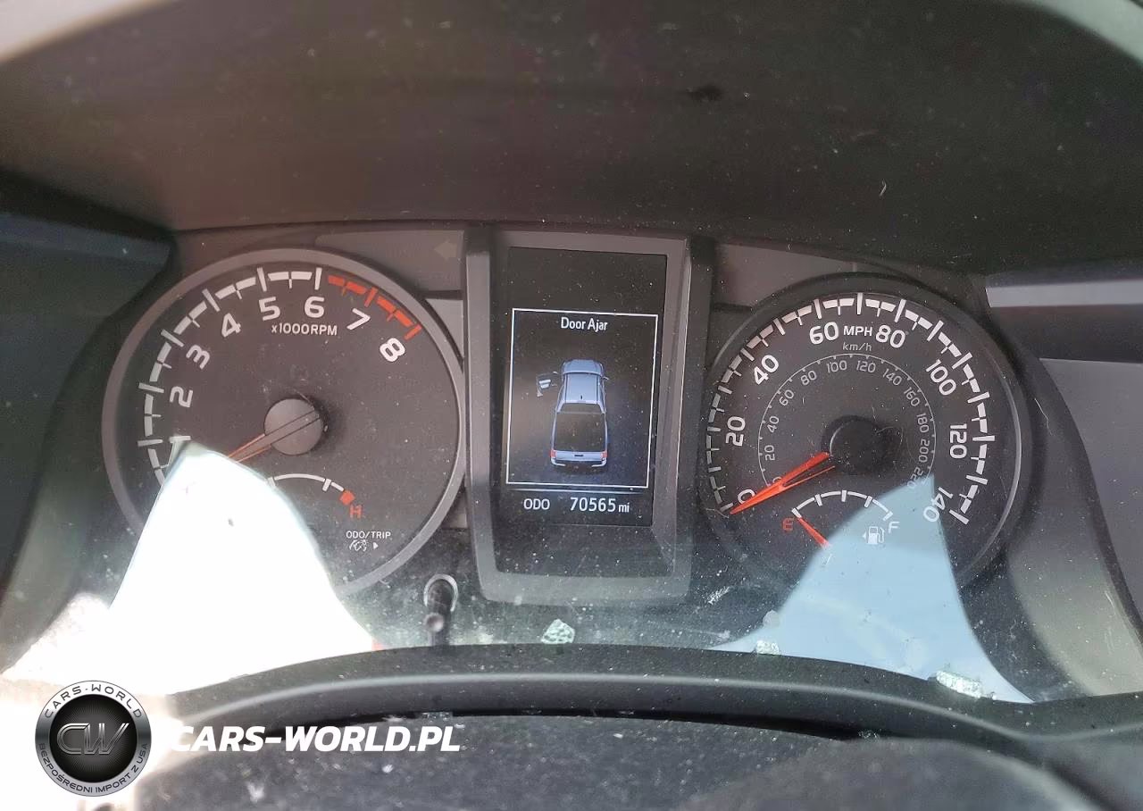 2023 Toyota Tacoma Sr V6 VIN:3TMCZ5AN2PM631379 - 9