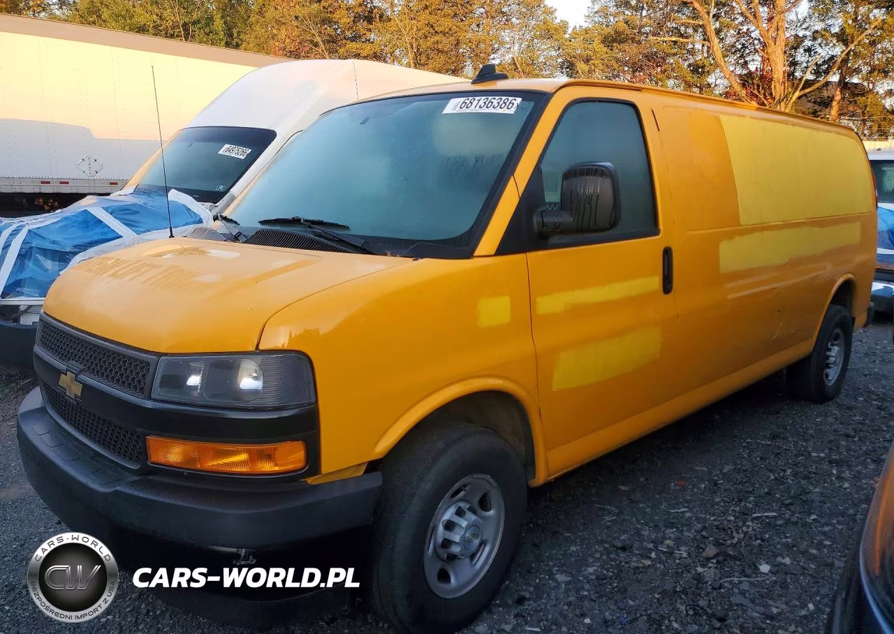 2024 Chevrolet Express G2500 VIN:1GCWGBFP0R1102945 - 1