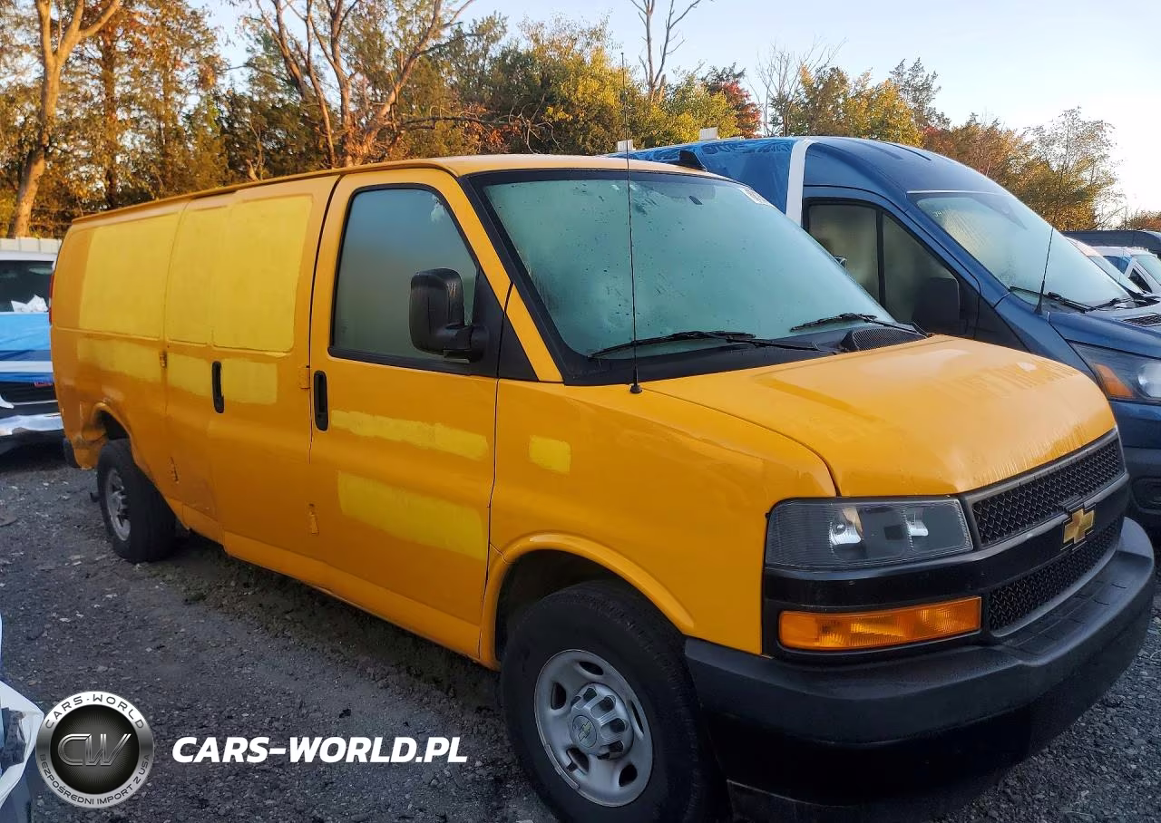 2024 Chevrolet Express G2500 VIN:1GCWGBFP0R1102945 - 4