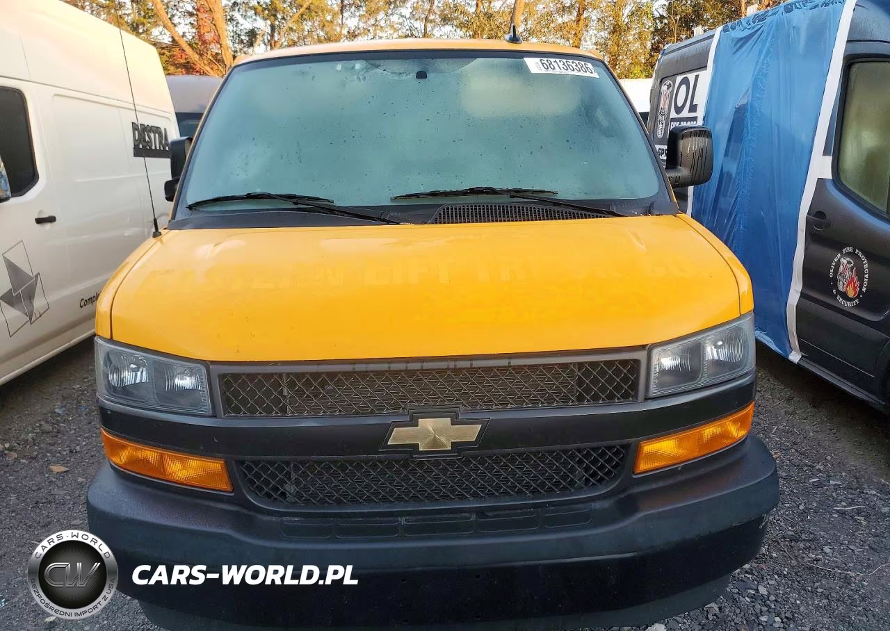 2024 Chevrolet Express G2500 VIN:1GCWGBFP0R1102945 - 5